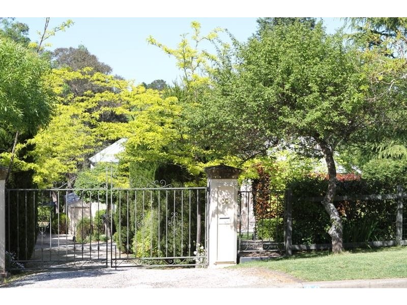 30 Birriga Ave, Bundanoon NSW 2578