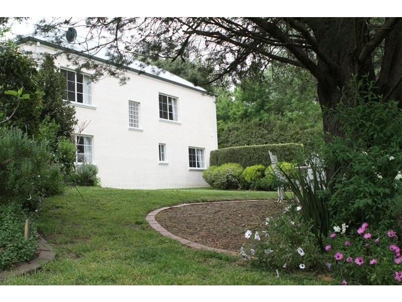 30 Birriga Ave, Bundanoon NSW 2578