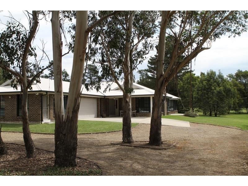 27 Bromhall Rd, Bundanoon NSW 2578