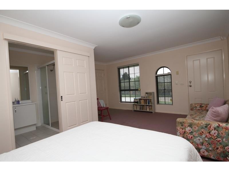 27 Bromhall Rd, Bundanoon NSW 2578