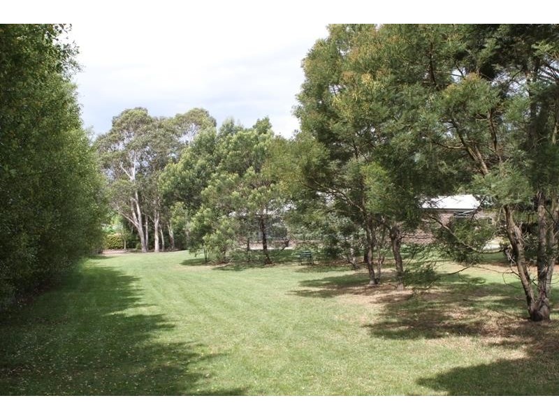27 Bromhall Rd, Bundanoon NSW 2578