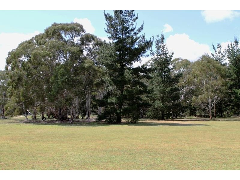 255 Highland Way, Tallong NSW 2579
