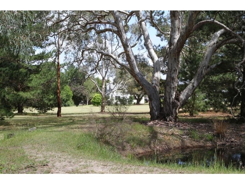 255 Highland Way, Tallong NSW 2579