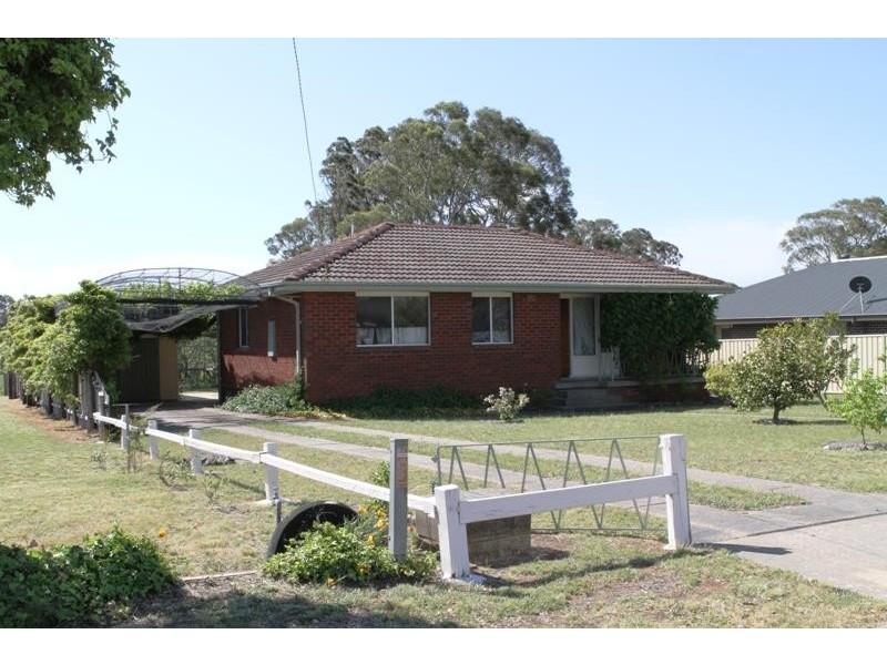 30  George St, Marulan NSW 2579