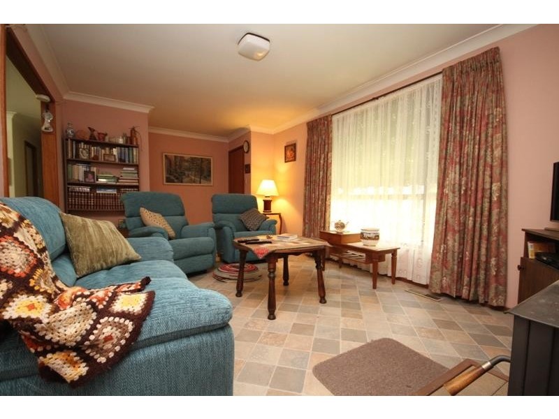 21 Bindar Cres, Bundanoon NSW 2578