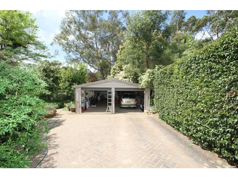 21 Bindar Cres, Bundanoon NSW 2578