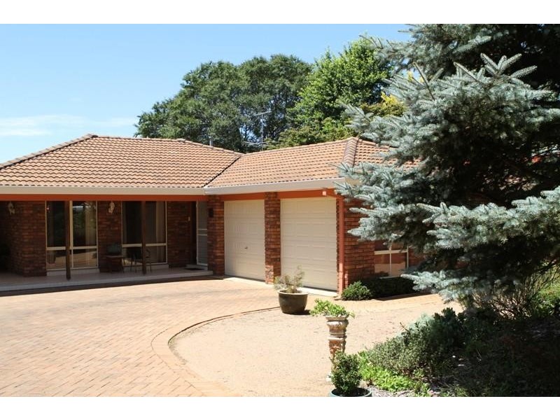 4 Dorothy Friend Pl, Bundanoon NSW 2578