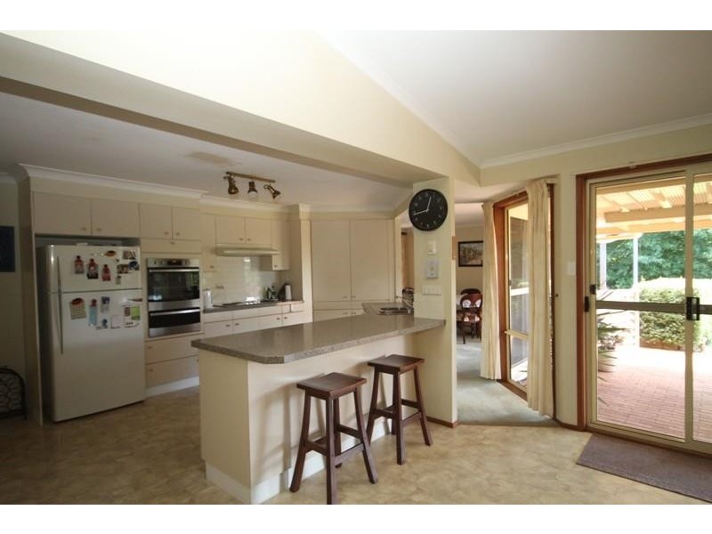 4 Dorothy Friend Pl, Bundanoon NSW 2578