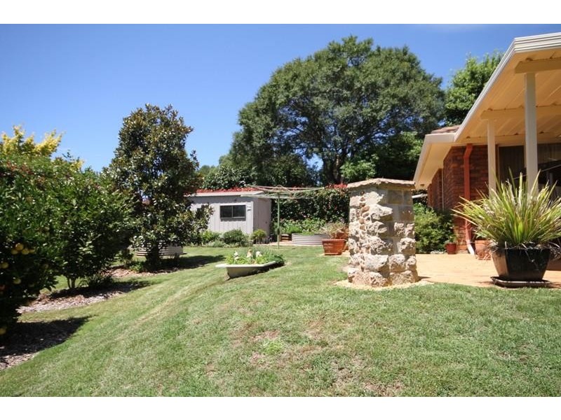 4 Dorothy Friend Pl, Bundanoon NSW 2578