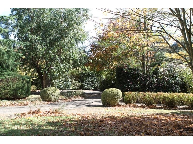 17 Ashgrove Pl, Bundanoon NSW 2578