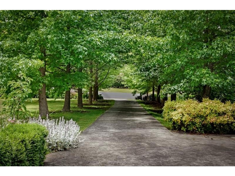 31 Garland Rd, Bundanoon NSW 2578