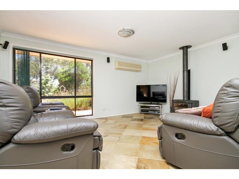 31 Bottlebrush Cl, Tallong NSW 2579