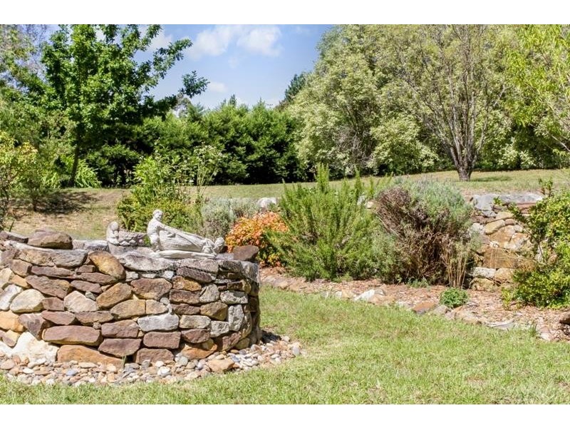 29 Garland Rd, Bundanoon NSW 2578