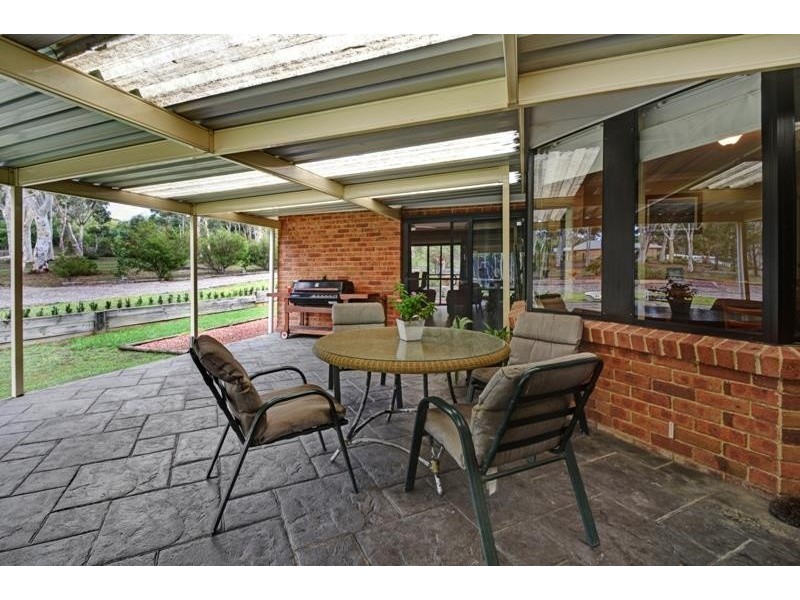22 Banksia Ave, Tallong NSW 2579