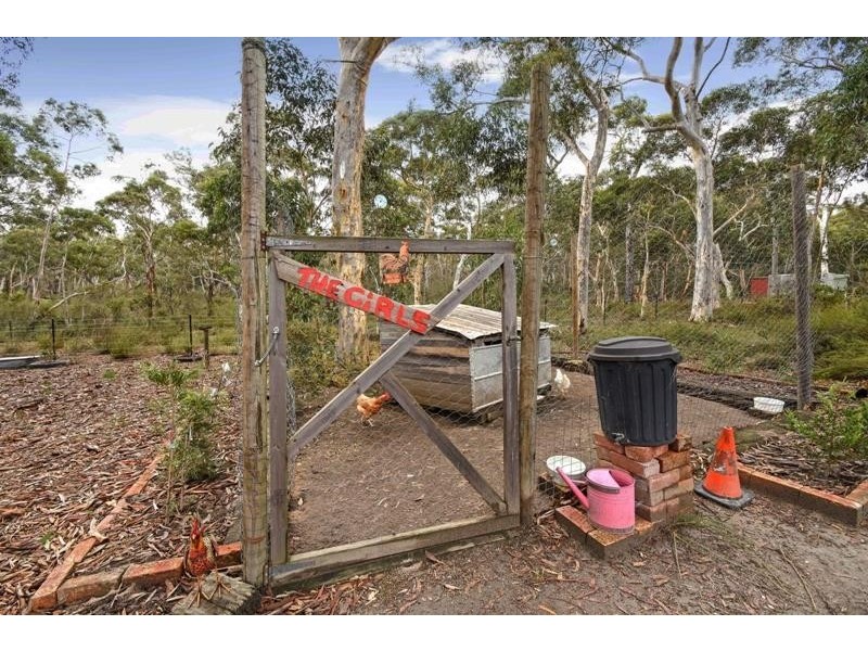 22 Banksia Ave, Tallong NSW 2579