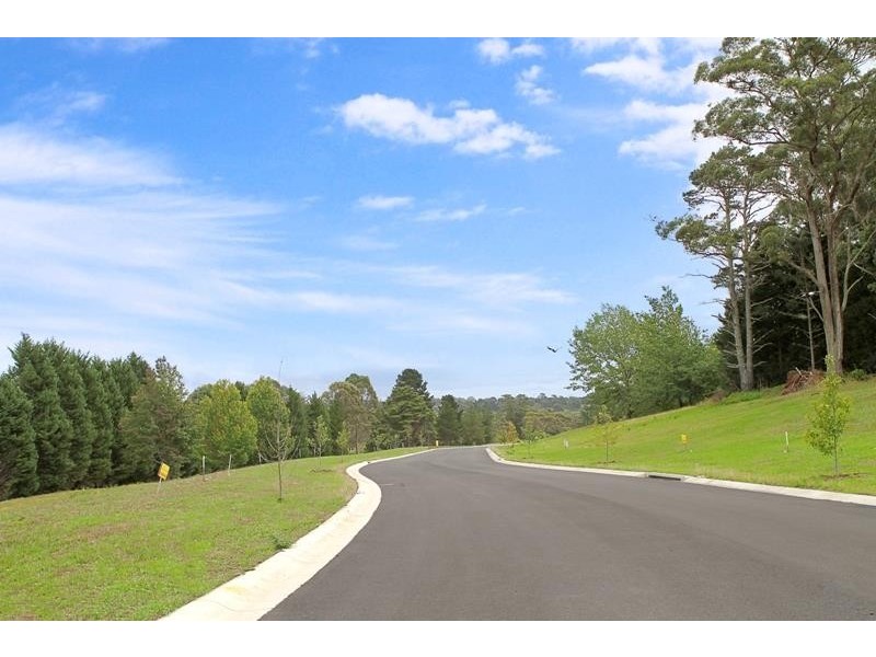 12 Rochester Dr, Bundanoon NSW 2578