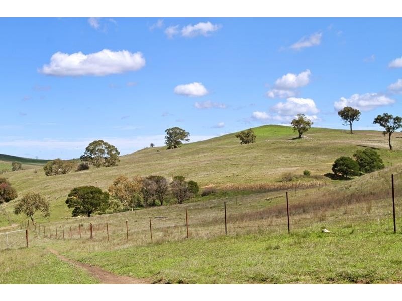 557 The Lookdown Rd, Bungonia NSW 2580