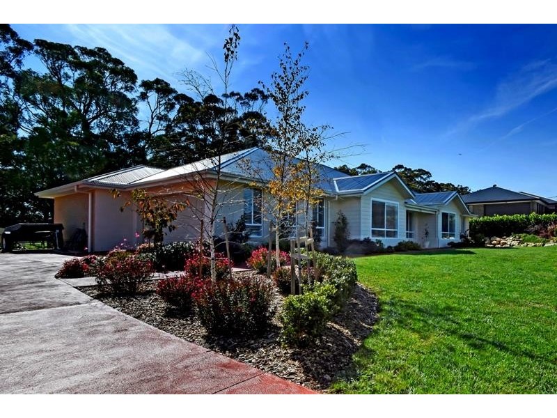 7 Cambourn Cl, Bundanoon NSW 2578