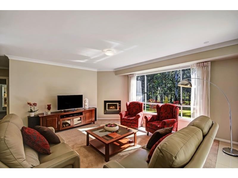 7 Cambourn Cl, Bundanoon NSW 2578