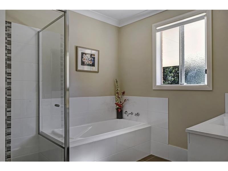 7 Cambourn Cl, Bundanoon NSW 2578