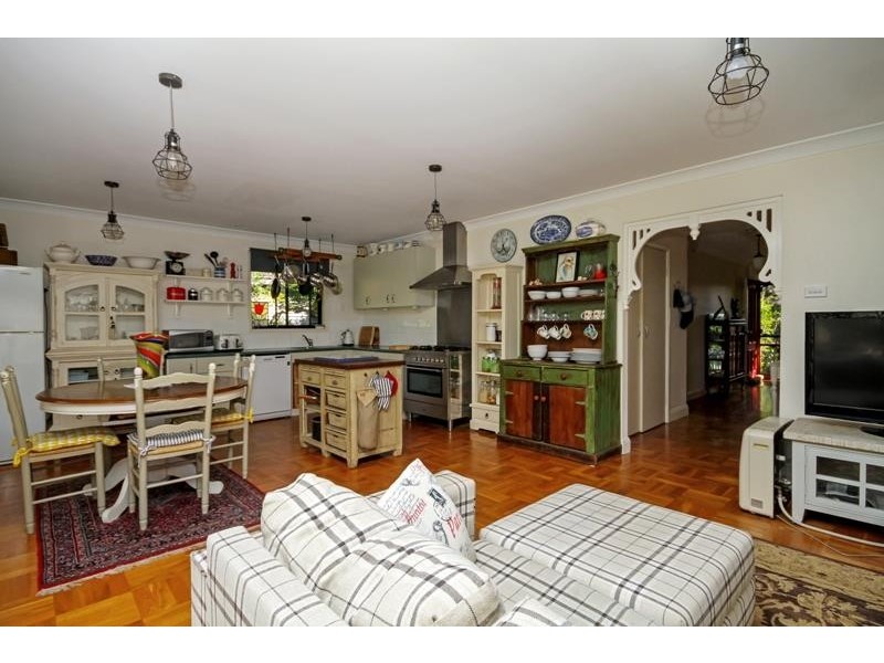 1 Ellsmore Rd, Bundanoon NSW 2578