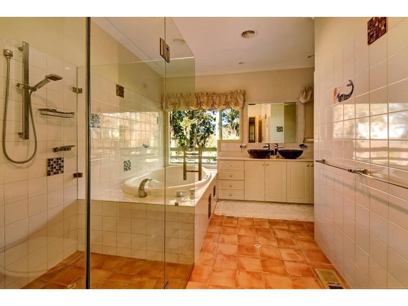 15 Grey Gum Lane, Bundanoon NSW 2578