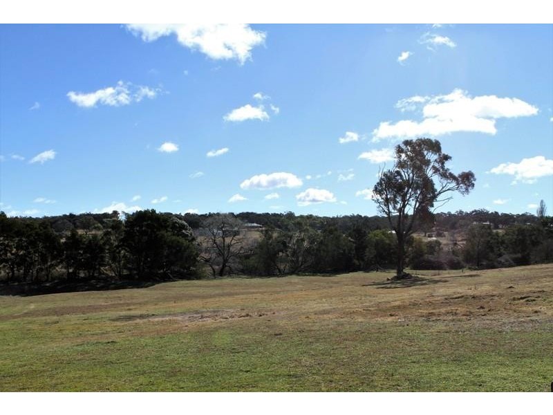 60 Maclura Dr, Marulan NSW 2579