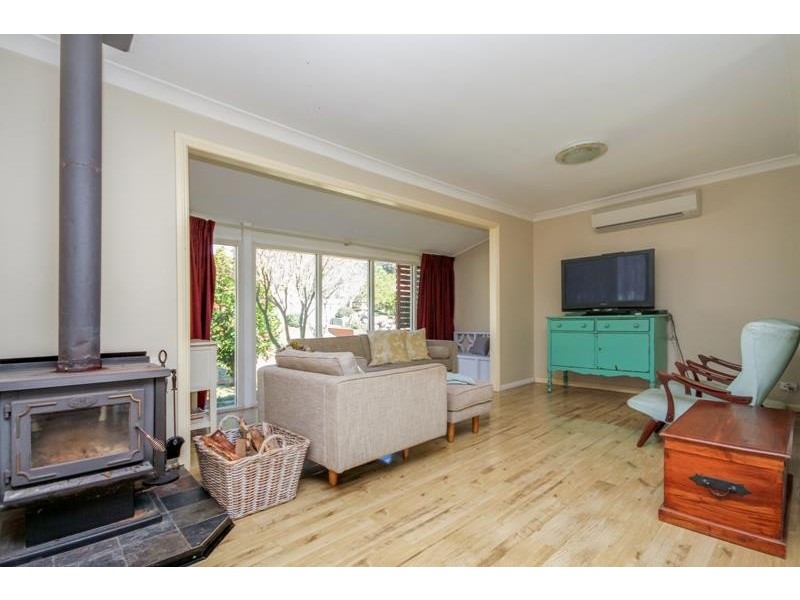 34 Bindar Cres, Bundanoon NSW 2578
