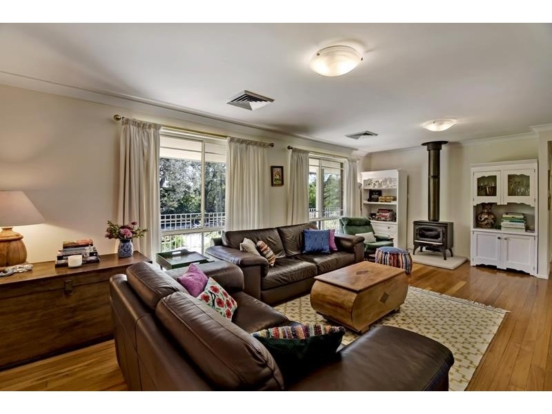 91 Railway Ave, Bundanoon NSW 2578