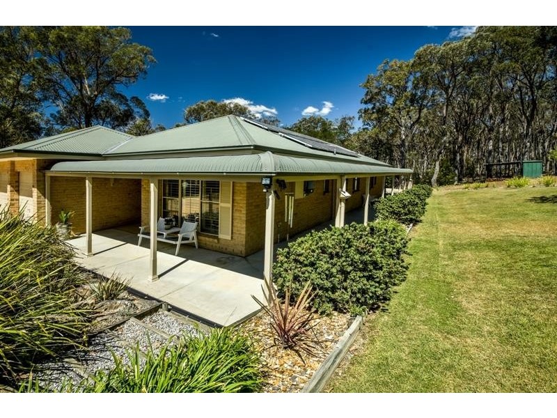 6 Casuarina Ave, Tallong NSW 2579