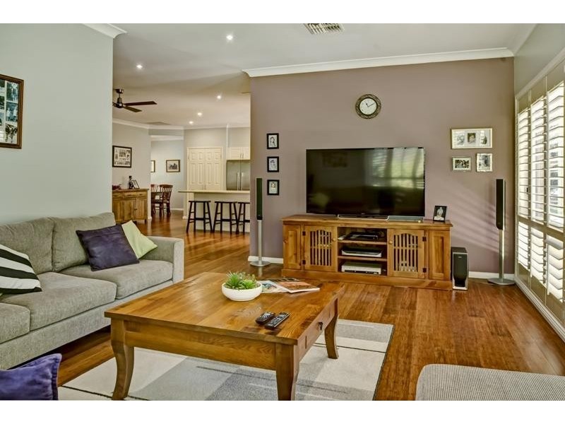 6 Casuarina Ave, Tallong NSW 2579