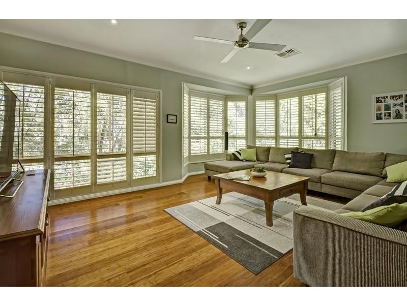6 Casuarina Ave, Tallong NSW 2579