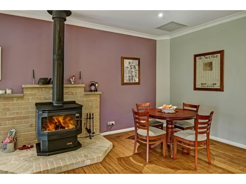 6 Casuarina Ave, Tallong NSW 2579