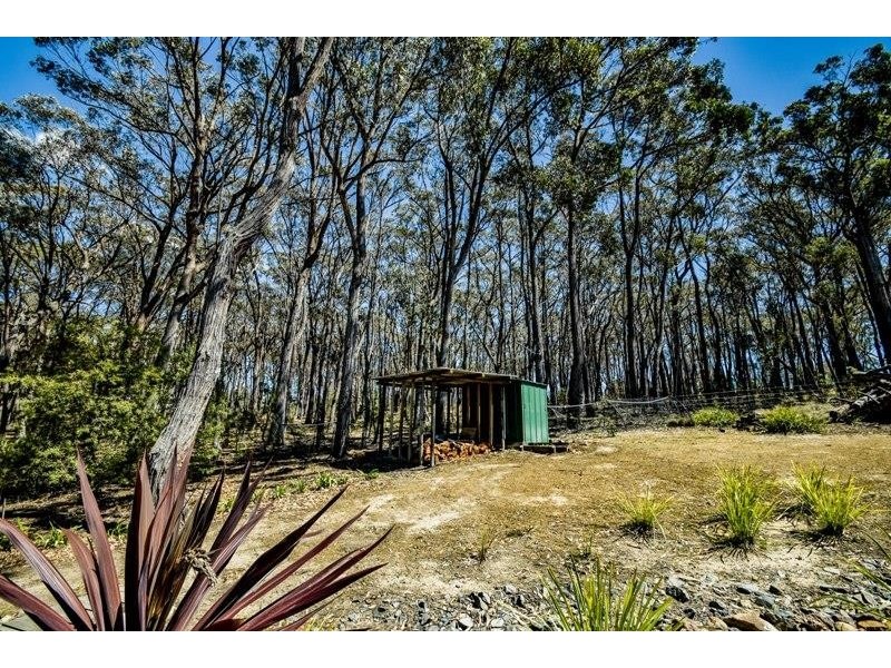 6 Casuarina Ave, Tallong NSW 2579