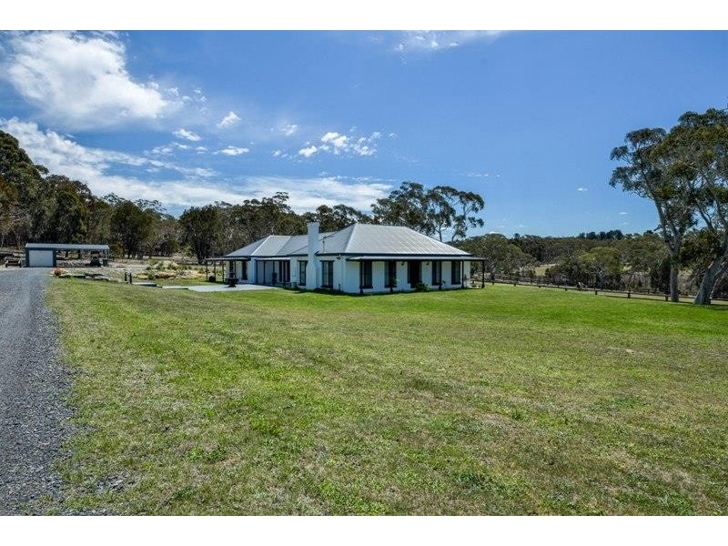 4 Bumballa St, Tallong NSW 2579