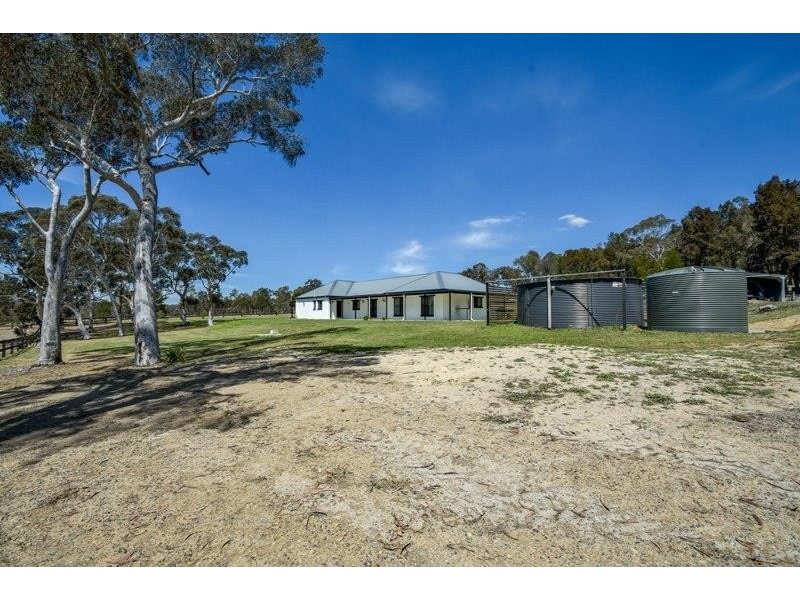 4 Bumballa St, Tallong NSW 2579
