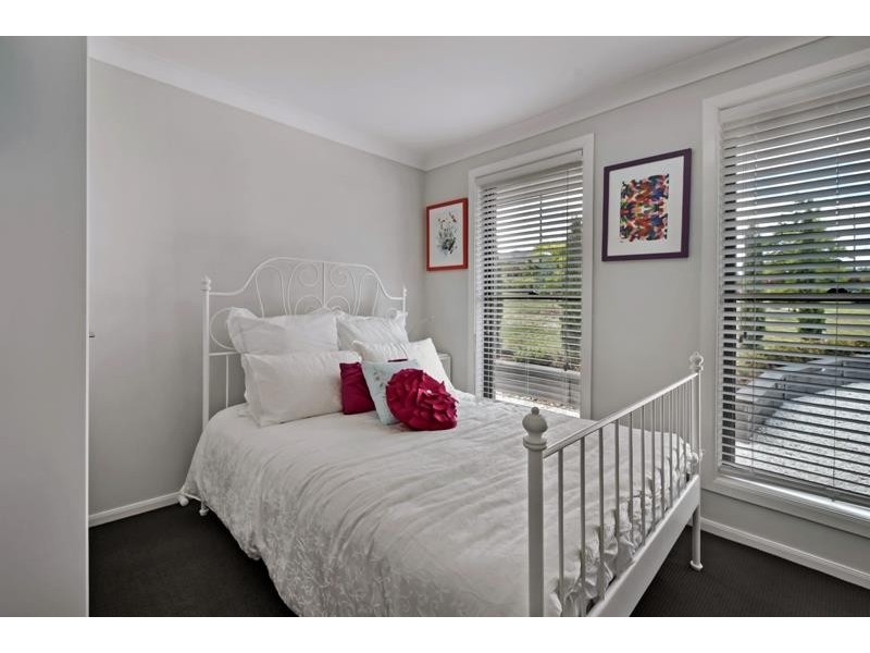 6 Cambourn Cl, Bundanoon NSW 2578