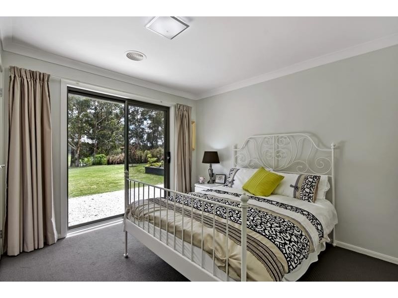 6 Cambourn Cl, Bundanoon NSW 2578