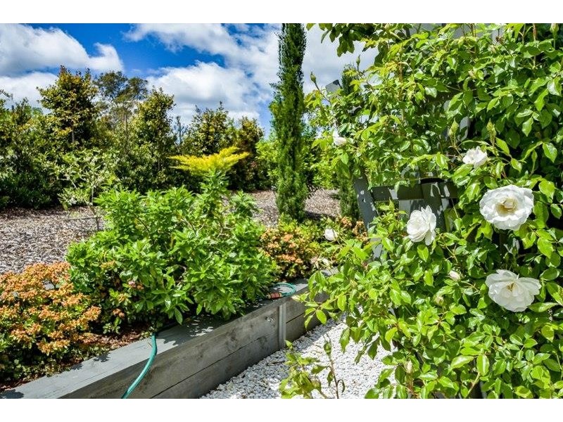 6 Cambourn Cl, Bundanoon NSW 2578