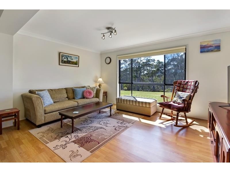 18 Wistringia Pl, Tallong NSW 2579