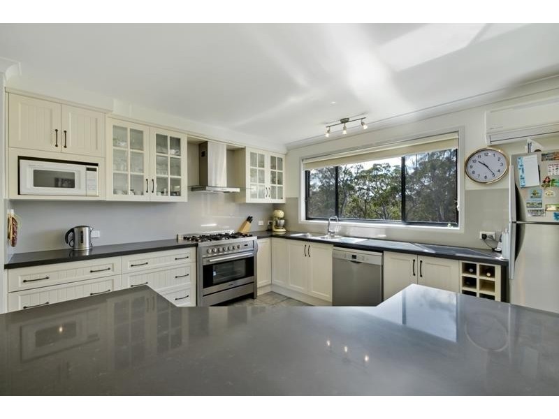 18 Wistringia Pl, Tallong NSW 2579