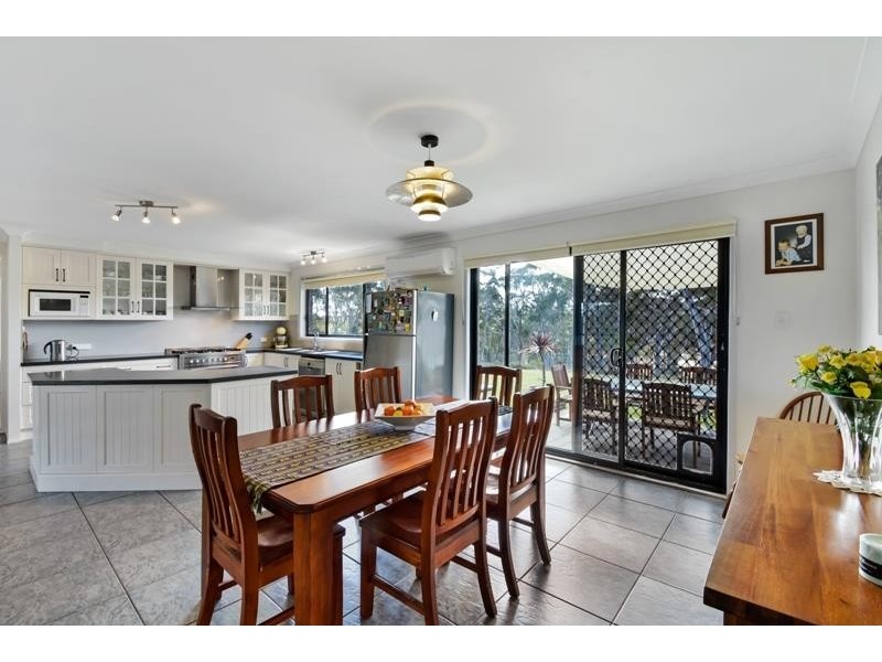 18 Wistringia Pl, Tallong NSW 2579