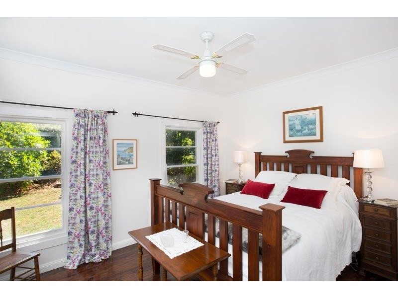 8 Barnett Ave, Bundanoon NSW 2578