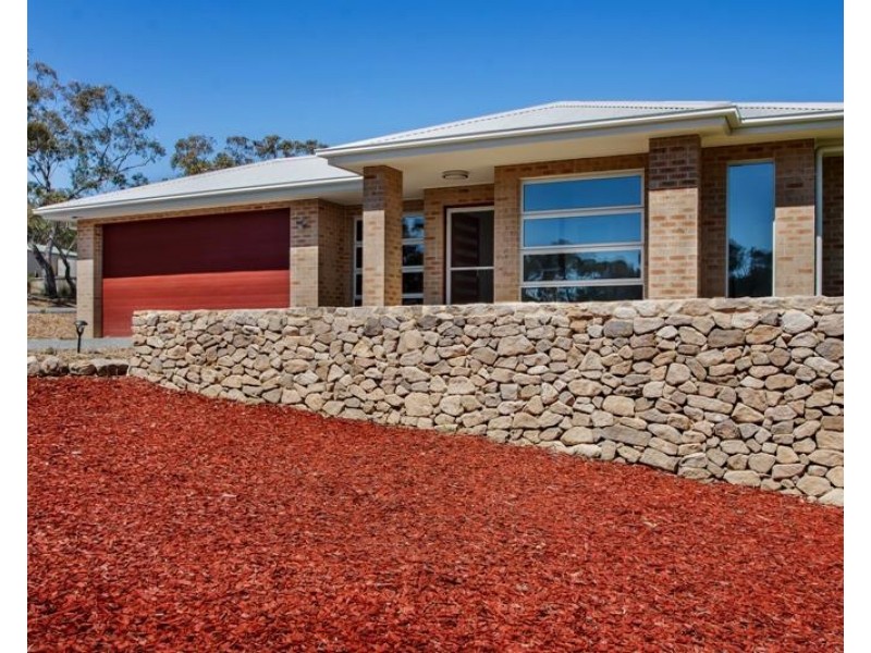25 Hakea Close, Tallong NSW 2579