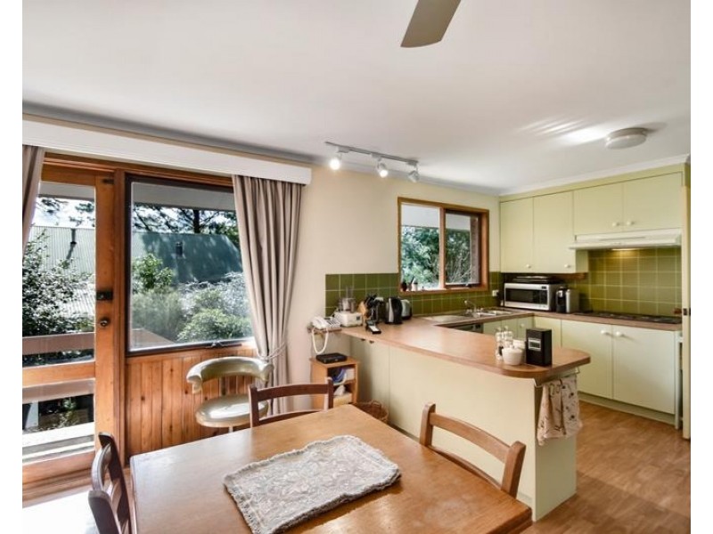 22 Bindar Crescent, Bundanoon NSW 2578