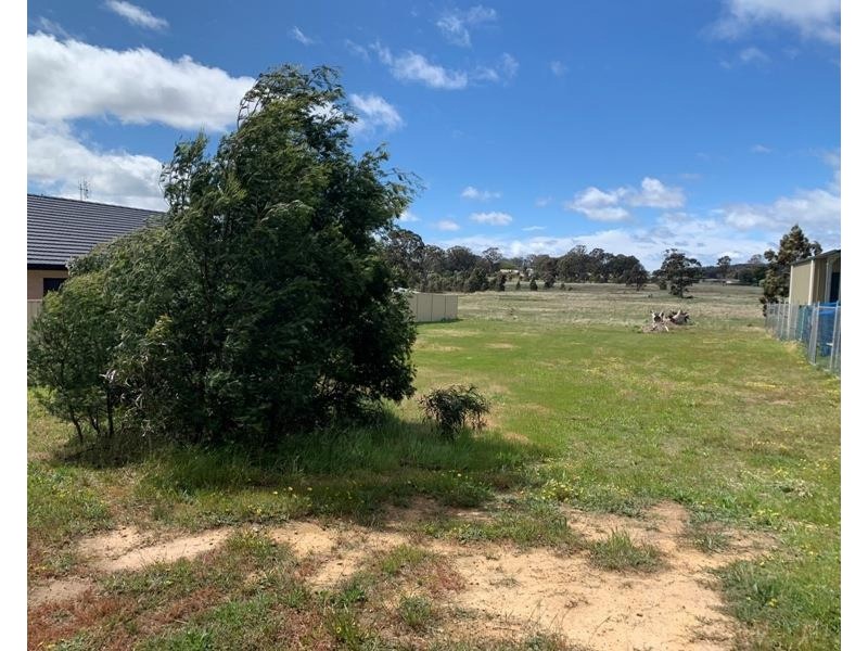 32 Portland Avenue, Marulan NSW 2579