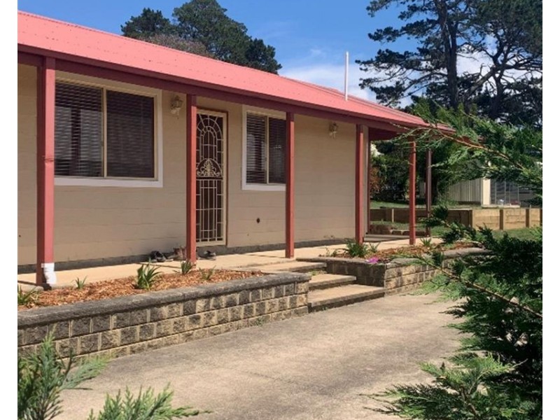 32 Hill Street, Bundanoon NSW 2578