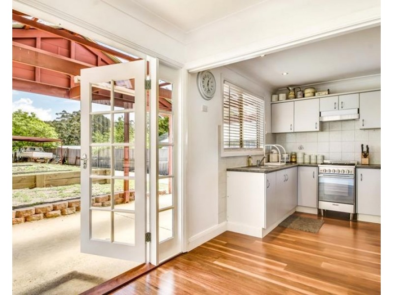 32 Hill Street, Bundanoon NSW 2578