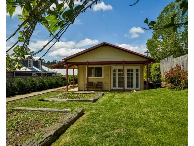 32 Hill Street, Bundanoon NSW 2578