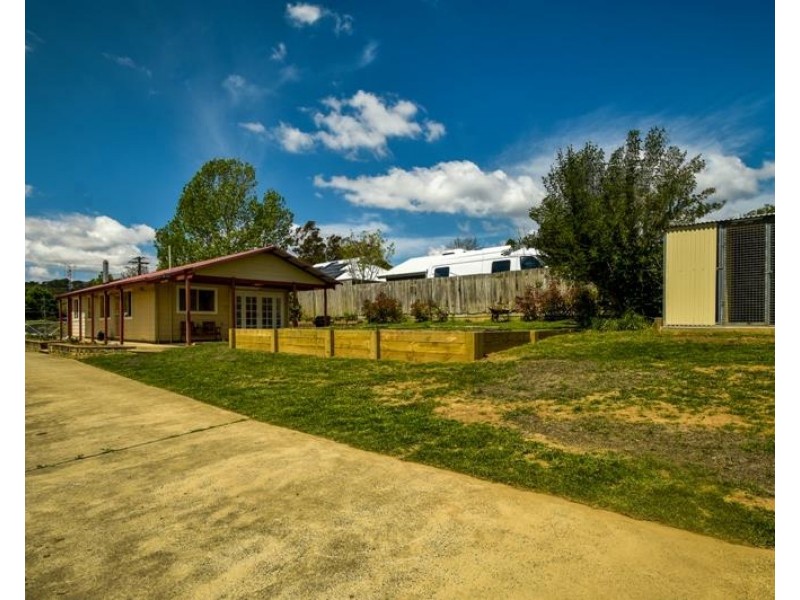32 Hill Street, Bundanoon NSW 2578